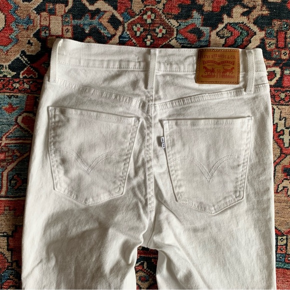 Levi’s white jeans sz 28 - Picture 8 of 13